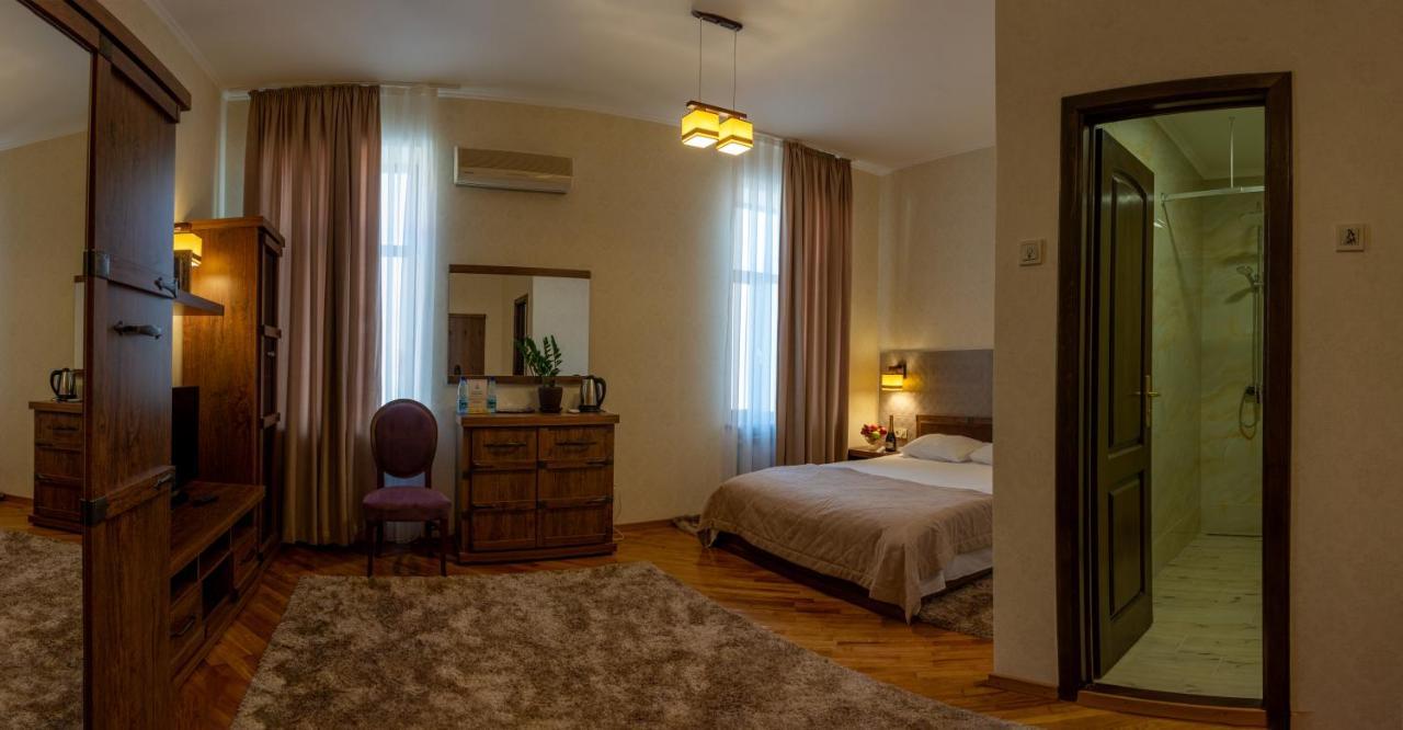 Hotel Star Mukaczewo Zewnętrze zdjęcie