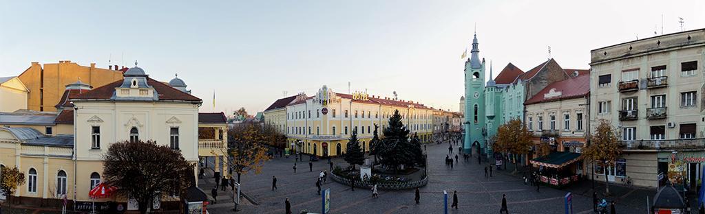 Hotel Star Mukaczewo Zewnętrze zdjęcie