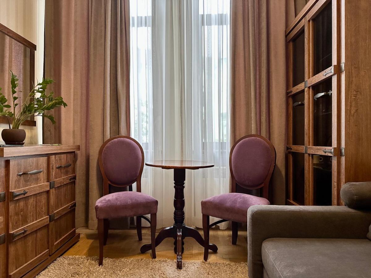 Hotel Star Mukaczewo Zewnętrze zdjęcie