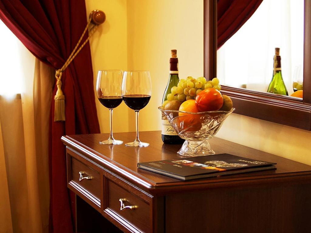 Hotel Star Mukaczewo Zewnętrze zdjęcie